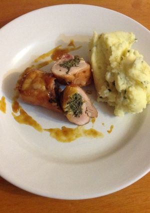 Una foto de Suprema de pollo rellena de espinacas y ricotta