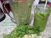 Una foto de chimichurri de cilantro