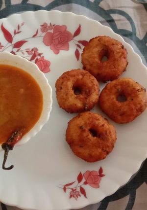 A picture of Instant vada.