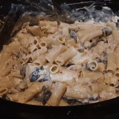 A picture of Crockpot Chicken Alfredo.