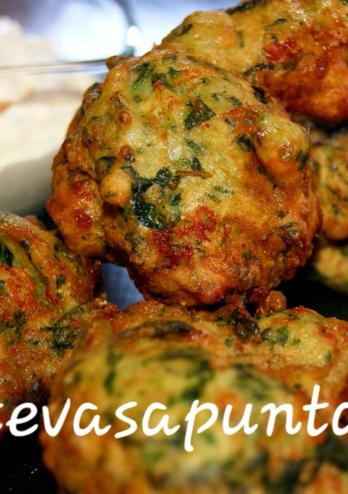Una foto de Buñuelos de espinacas