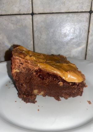 Φωτογραφία της συνταγής Brownie με καρύδια και αλμυρή καραμέλα
