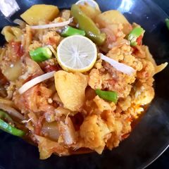 A picture of Three spice aloo gobhi.