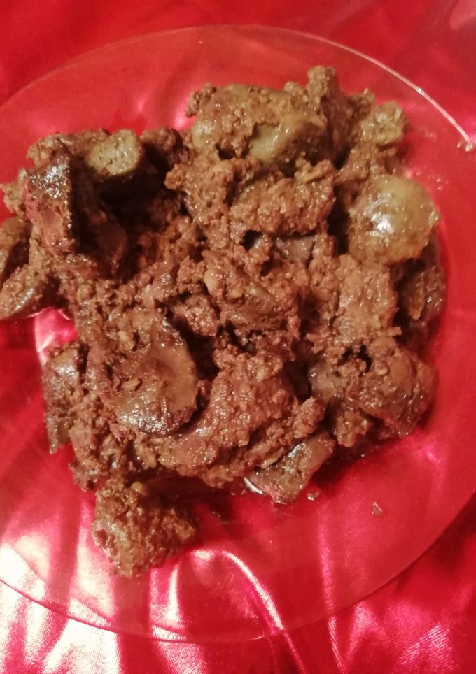 Una foto de Higadito en salsa