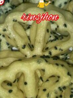 Foto resep Kembang goyang wijen hitam renyah