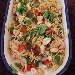 A picture of Spicy Noodle chaat.