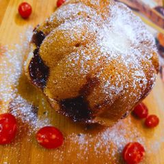 A picture of Jam Cake.