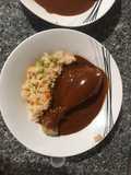 Piernitas de pollo en mole estilo mamá