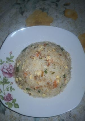 صورة لوصفة ناسي غورنغ تشمبور (أرز مقلي بالخضار) أكلة ماليزية