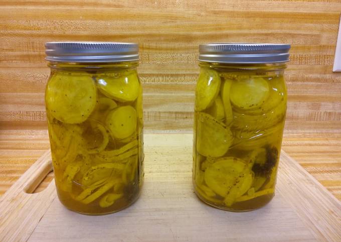 Lee's Bread and Butter Squash Pickles Recipe by Lee's - Cookpad