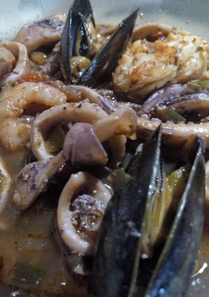 Una foto de Cazuela de Mariscos, bien Argentina y Pascual