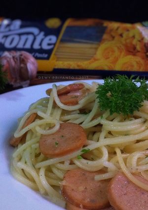 Foto resep Spaghetti aglio e olio ala Saya (recook Indry Hapsari)