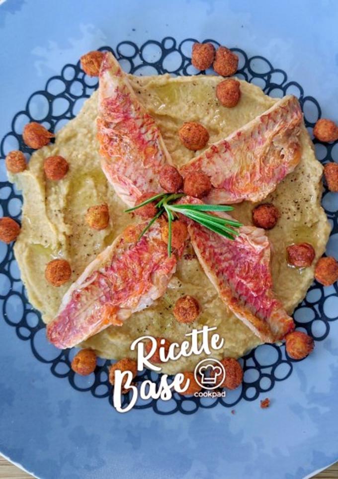Foto di Purea di ceci, filetti di triglia e ceci croccanti alla paprika
