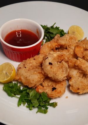 A picture of Hot crunchy prawns.