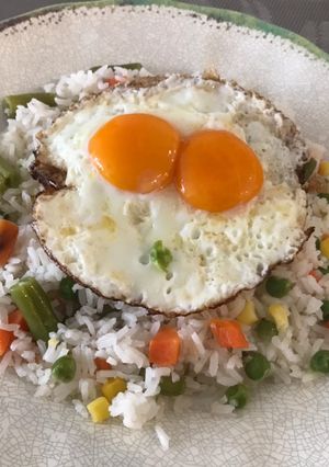 Una foto de Arroz primavera