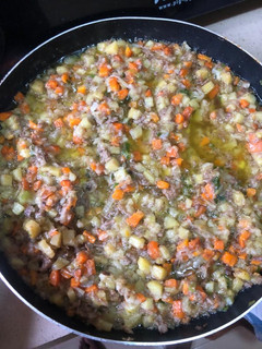 A picture of Meat pie filling.