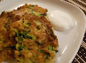 Zabpelyhes-cukkini tócsni recept fotója