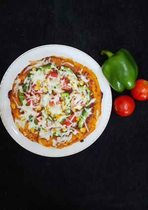 A picture of Veg Cheesy Pizza.