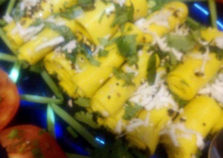 Steps to Prepare Homemade Gujarati khandvi