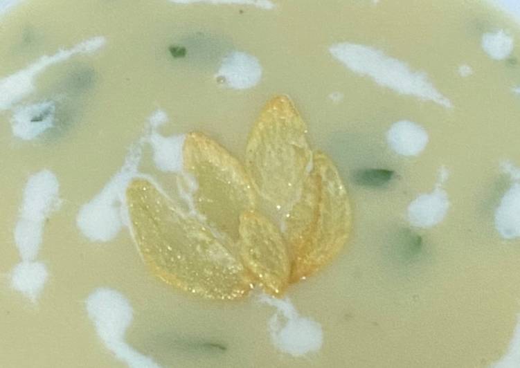 شوربه البطاطس والكريمة