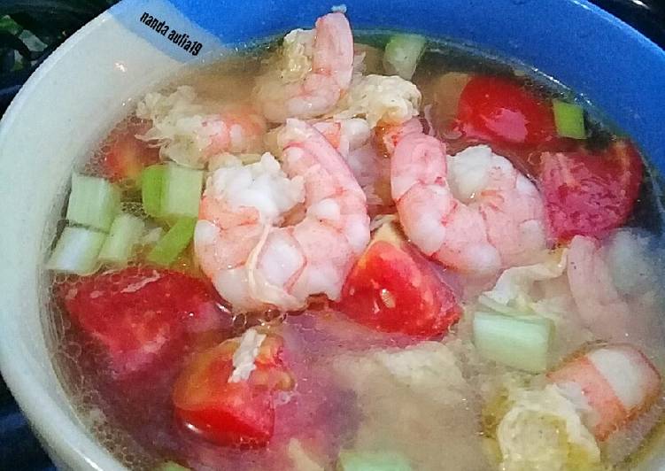 Sop Tomat Udang Telur