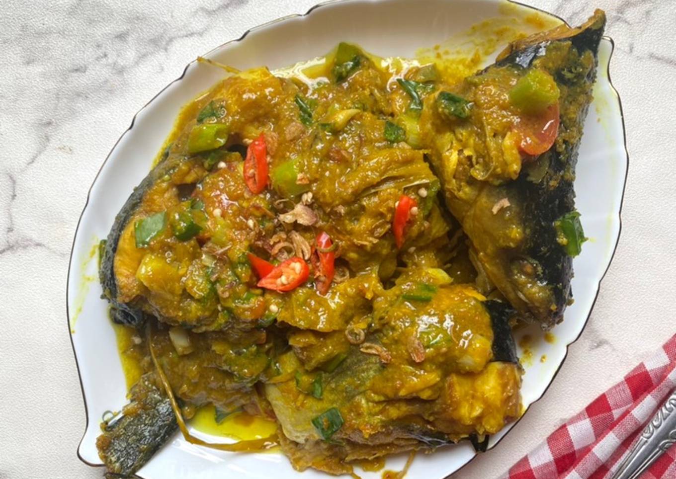 Ikan Patin Bumbu Kuning