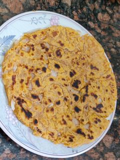 सिंधी प्याज़ वाली कोकी (Sindhi pyaz wali koki recipe in hindi) रेसिपी मुख्य फोटो