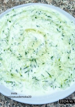 Une photo de Tzatziki concombre 🥒🥒