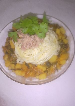 صورة لوصفة سباغيتي بالخضار والتونة 🍅🥔🐟