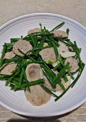 A picture of Pork Ball in Chives.
