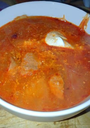 Korhelyleves vörösbabbal és lecsókolbásszal recept fotója