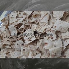 A picture of Papri with leftover roti.