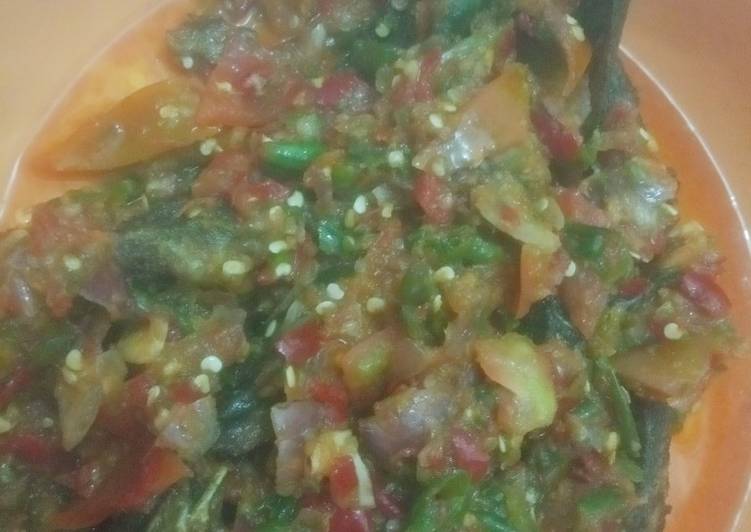 Langkah Mudah untuk Menyiapkan Lele Sambel Pecak yang Menggugah Selera