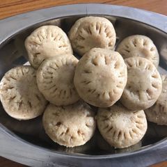 A picture of Sesame fudgeTil ke ladoo.