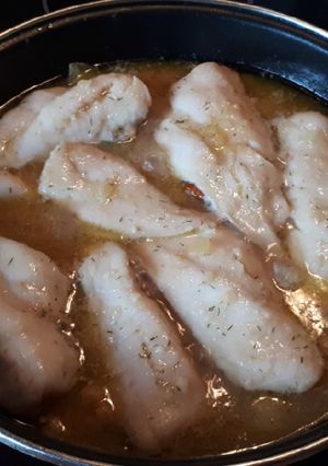 Una foto de 114. Filetes de merluza con patatas