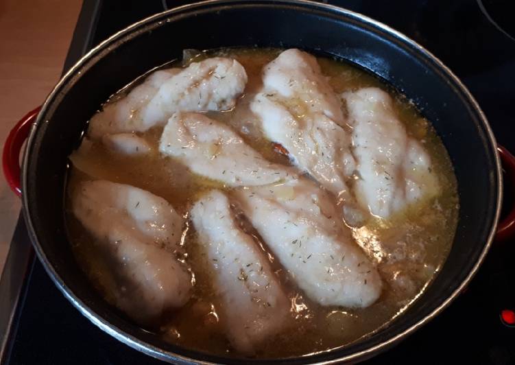 114. Filetes de merluza con patatas