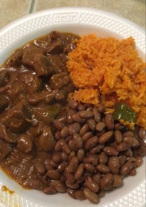 A picture of Carne Guisada.