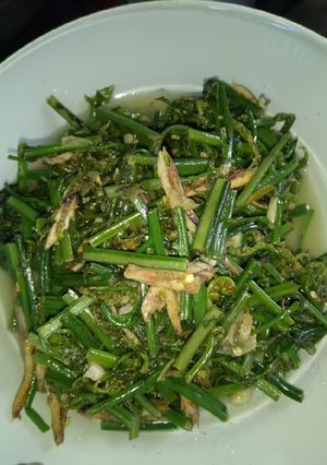 Foto resep Tumis Daun Pakis