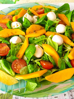 Una foto de Ensalada de melocotón