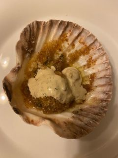 Una foto de Vieiras con Salsa de Coral