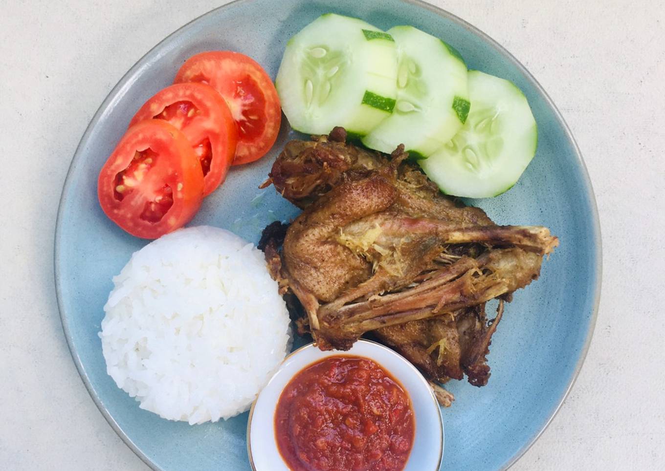 Bebek Goreng Serundeng Gurih meresap