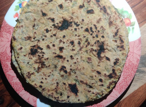 A picture of Palak Roti.