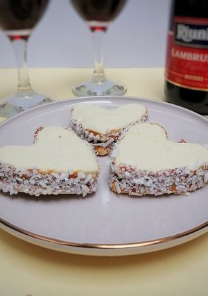 Una foto de Alfajores de corazón ❤️