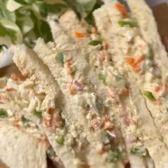 Vegetable Cream Cheese Sandwich (No Cook) A picture of Vegetable Cream Cheese Sandwich (No Cook).