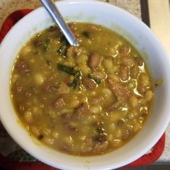 A picture of Hearty Ham & Bean Soup.