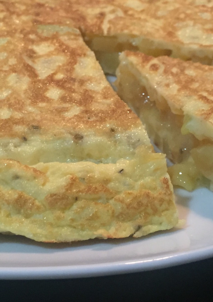 Una foto de Tortilla de patata con calabacín