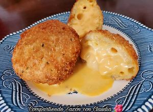 Una foto de Bombas de macarrones con queso🌺