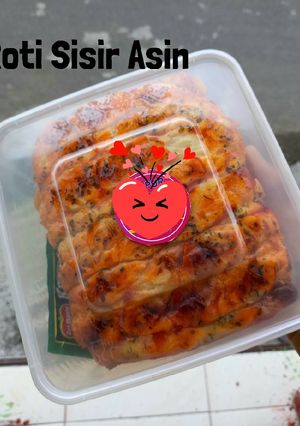 Foto resep Roti Sisir Asin (isian daging asap dan keju slice)