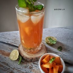 Mango iced tea A picture of Mango iced tea.