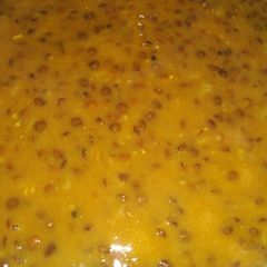 A picture of Whole masoor dal.